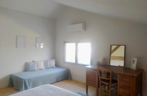 Sorgues Bed & Breakfast | Chambre d'hotes du grand st-Marc proche Via Rhona