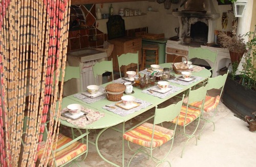 Vaison-la-Romaine Bed & Breakfast | Chambre d'hôtes Au coquin de sort