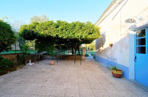 Neuvic Bed & Breakfast | Chambre D'hotes - La Bonbonnière