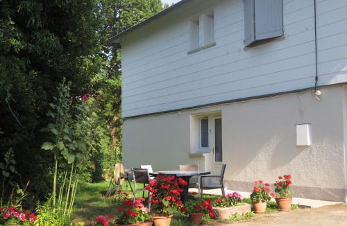 Moulin-Mage Bed & Breakfast | CHAMBRE D'HOTES LES MENHIRS