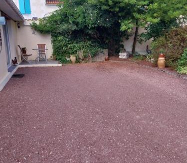 Champniers Bed & Breakfast | chambre d'hotes studio des tourterelles