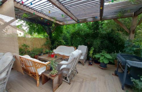 Paulhan House | Chambre dans grande maison paisible