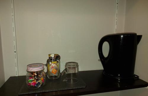 Bachant House | Chambre dans un écrin de verdure