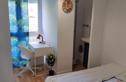Villejean House | Chambre dans un appartement en colocation