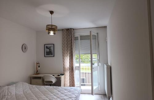 Villejean House | Chambre dans un appartement en colocation