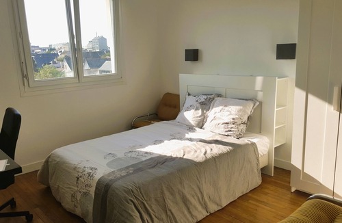 Les Champs Manceaux Bed & Breakfast | Chambre Dans un Quartier au Calme