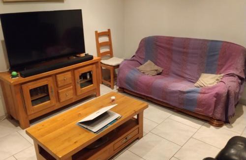 Chassagnes Bed & Breakfast | chambre dans une maison