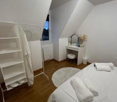 Allainville House | Chambre dans une maison de compagne