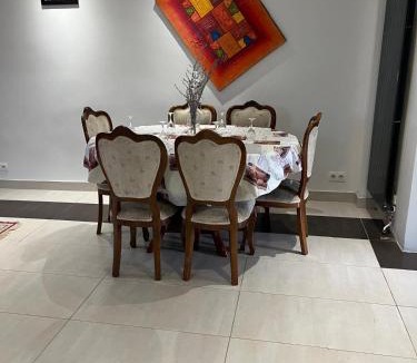 Argenteuil Bed & Breakfast | Chambre de Joy