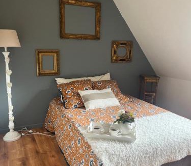 Chanteloup Bed & Breakfast | Chambre de la cime des pins