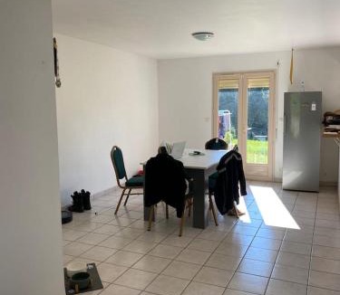 Uzerche House | Chambre de maison de campagne