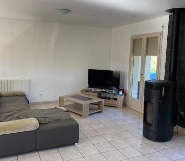 Uzerche House | Chambre de maison de campagne