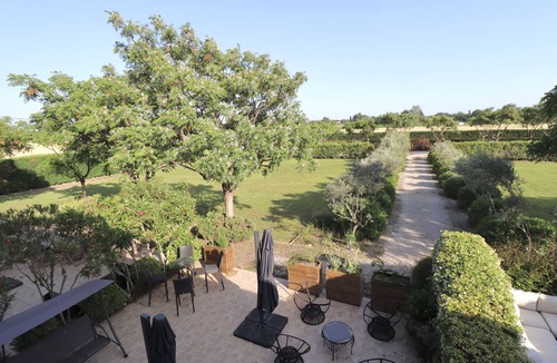 Saint-Just Bed & Breakfast | Chambre Dhôte Pour 2 Personnes Dans un Mas Languedocien Avec Piscine et Jacuzzi