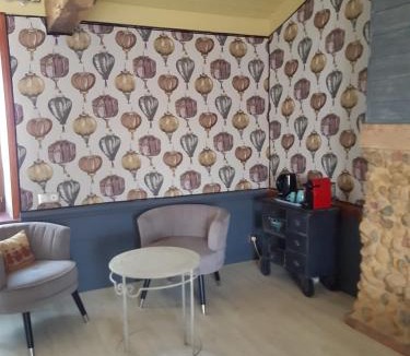 Bernadets-Debat Bed & Breakfast | CHAMBRE DOUBLE AVEC PISCINE ET JACUZZI