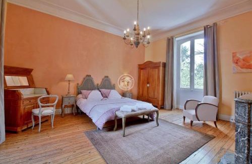Borderes-sur-l'Echez Bed & Breakfast | chambre double avec salle d`eau privative