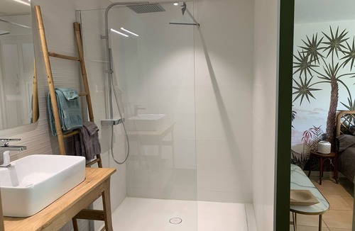 Chabeuil Bed & Breakfast | Chambre Drôme tropicale