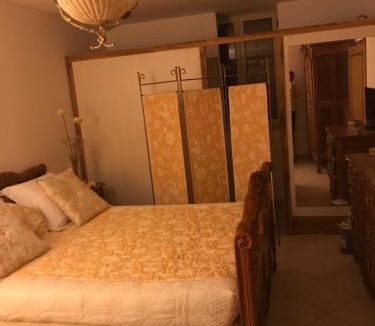 Centre Historique Bed & Breakfast | Chambre du couvent