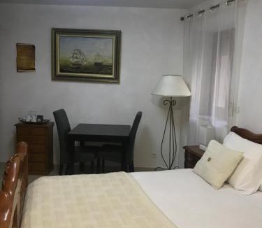 Centre Historique Bed & Breakfast | Chambre du couvent