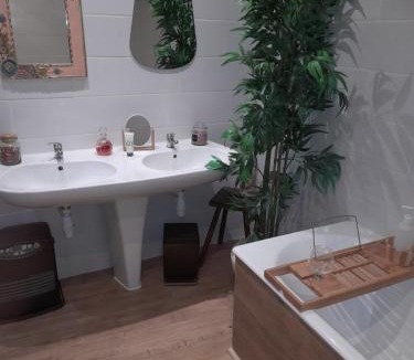 Saint-Germain-les-Arlay Bed & Breakfast | chambre du jura