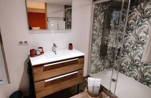 Saint-Jean-de-Vaux House | chambre du moulin brochat 2