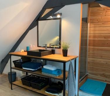 Yvre-l'Eveque Bed & Breakfast | Chambre en campagne