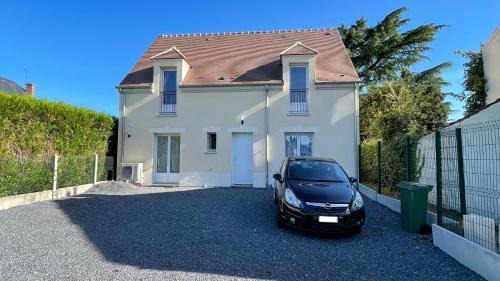 La Victoire - Les Marechaux House | Chambre Escapade - SDB WC Privatif - Entrée autonome - Grande TV NETFLIX