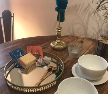 Bellac House | Chambre et salle de bain privative