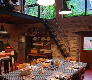 Sauveterre-de-Comminges Bed & Breakfast | chambre et table d'hôtes La Grande Ourse