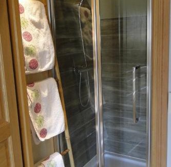 Saint-Pierre-Brouck Bed & Breakfast | Chambre familiale A la Belle Etoile