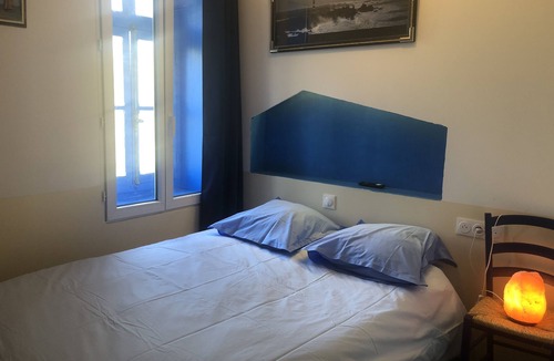 Barberey-aux-Moines Apartment | Chambre de l'Eclusier