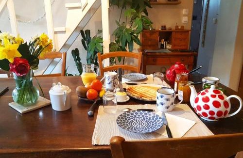 La Chapelle-aux-Filtzmeens Bed & Breakfast | Chambre des lutins chaleureuse 1-3 pers avec petit-déjeuner maison & jardin