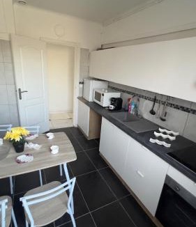 Les Mureaux Villa | Chambre