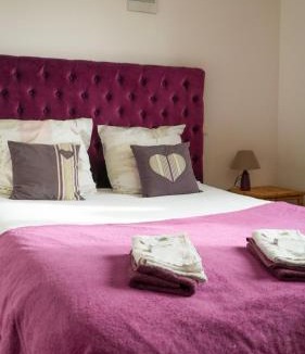 Corcoue-sur-Logne Bed & Breakfast | Chambre d'hôtes Sous Les Grands Chênes LOVE