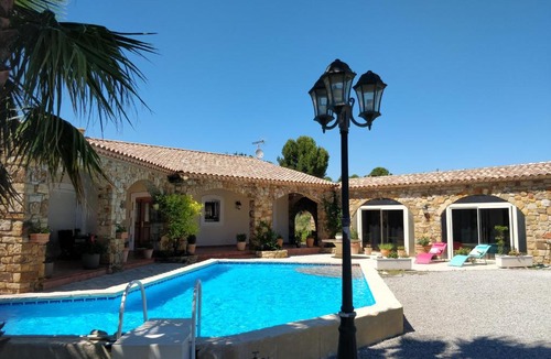 Saint-Andre-de-Roquelongue Bed & Breakfast | Chambre d'hôtes La Romaine