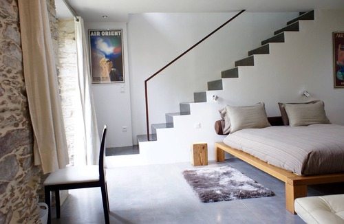 Saint-Fiacre-sur-Maine Bed & Breakfast | Chambre Orientale Duplex Jardin privatif + Breakfast included