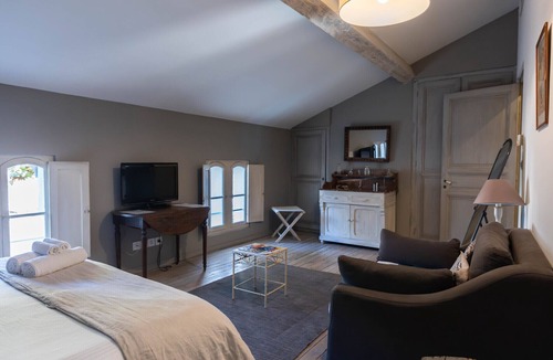 Saint-Genis House | Chambres Dhôtes du Castell de Blés