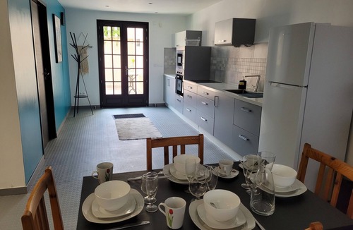 Saint-Genis House | chambre d'hôtes à la Villa René