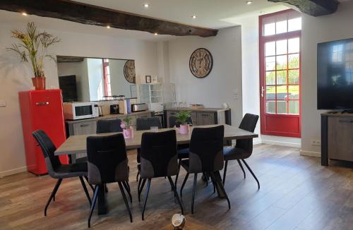 Saint-Georges-de-Grehaigne Bed & Breakfast | Chambres de Villée