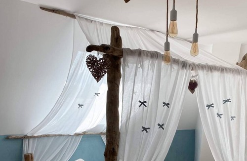 Saint-Hilaire-de-Brethmas House | Chambres d'hotes Il Piccolo Castello