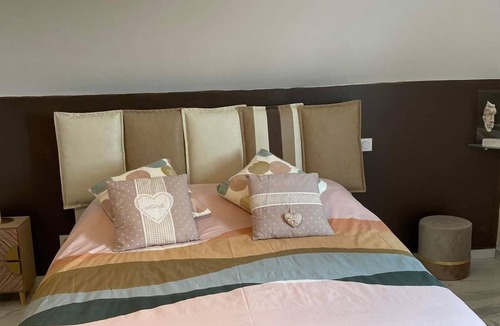 Saint-Hilaire-de-Brethmas House | Chambres d'hotes Il Piccolo Castello