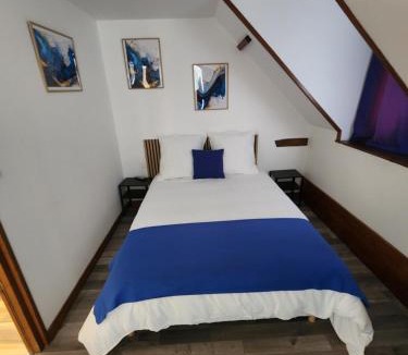 Saint-Nicolas-d'Aliermont Bed & Breakfast | chambre bleue