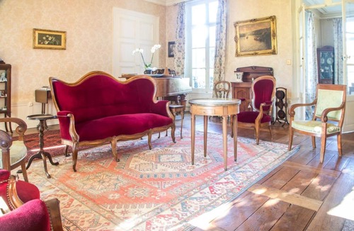 Verneuil-sur-Avre Bed & Breakfast | Chambres d'Hotes Château de la Puisaye