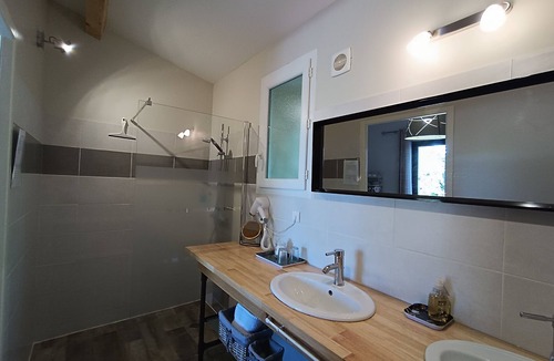 Murs House | Chambre Gordes Luberon