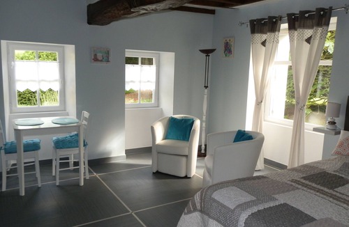 Doue-la-Fontaine House | CHAMBRE HOTES PRIVATE HEATED POOL AND JACUZZI NEAR SAUMUR AND DOUE EN ANJOU