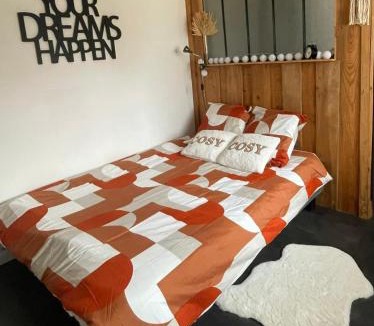 Sandillon Bed & Breakfast | Chambre indépendante proche parcours Loire à Vélo