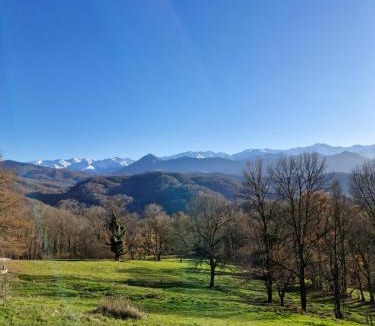 Soulan Bed & Breakfast | CHAMBRE INDEPENDANTE au calme en moyenne montagne