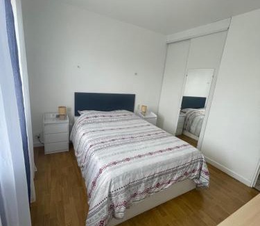 Saint-Amant-Tallende House | chambre individuelle à st amant tallende 63450