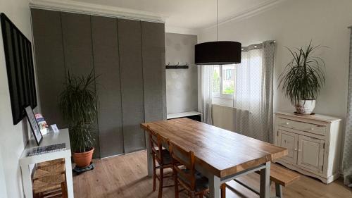 Bures-sur-Yvette House | Chambre individuelle - proche Universités, RER B, Wifi