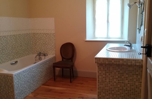 Bruniquel Bed & Breakfast | Chambre La Vie Est Belle, à Bruniquel