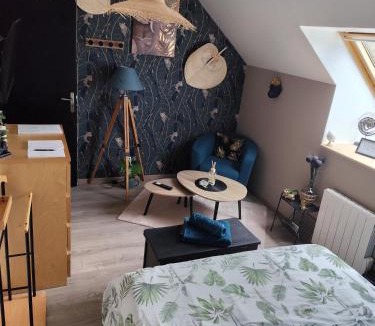 Tourville-la-Campagne House | chambre lit double